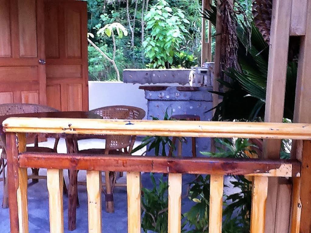 Coco Bay Guest House Anse Volbert Village Kültér fotó