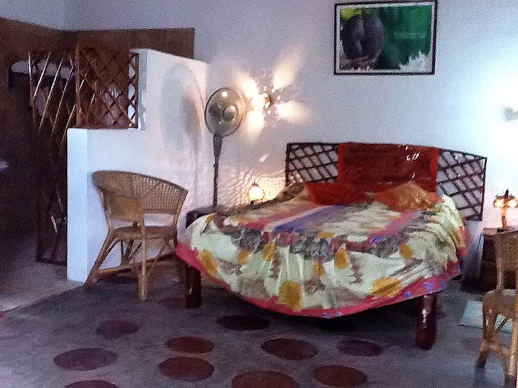 Coco Bay Guest House Anse Volbert Village Kültér fotó