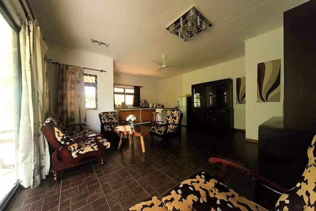 Coco Bay Guest House Anse Volbert Village Kültér fotó